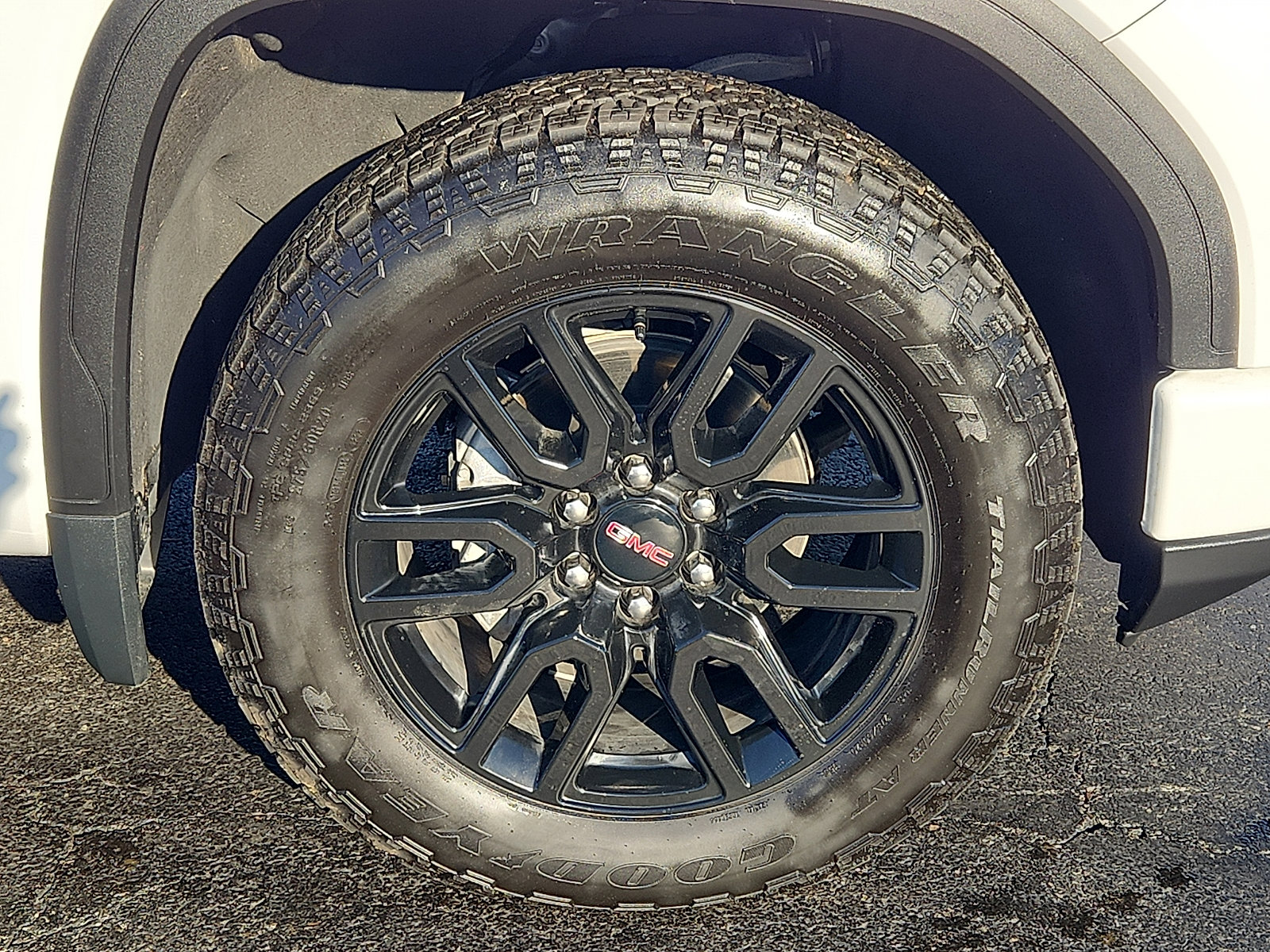 Used 2023 GMC Sierra 1500 Elevation image 8