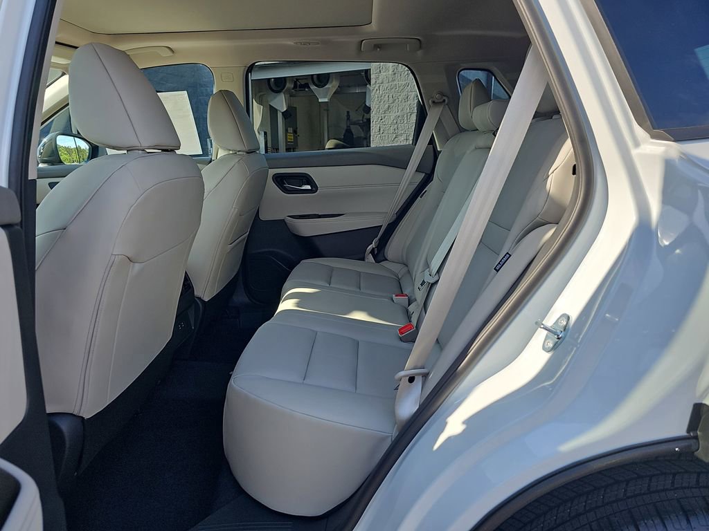 New 2026 Nissan Rogue SV FWD image 18