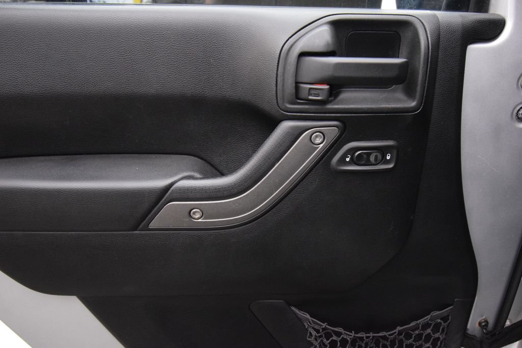 Used 2012 Jeep Wrangler Sport AWD/4WD image 18