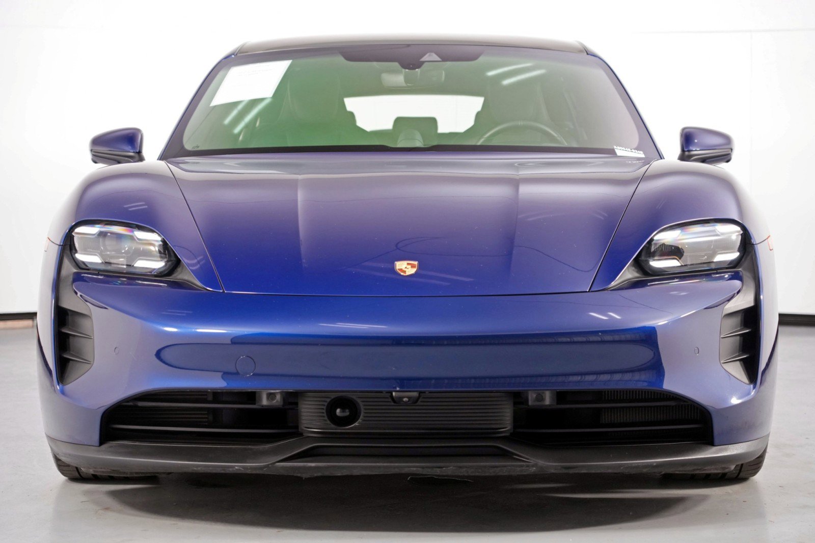 Used 2023 Porsche Taycan GTS AWD/4WD image 7
