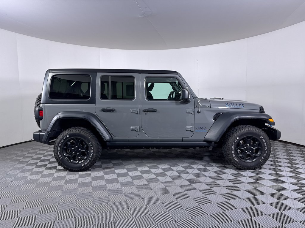 Used 2023 Jeep Wrangler Unlimited w/ Cold Weather Group AWD/4WD image 15