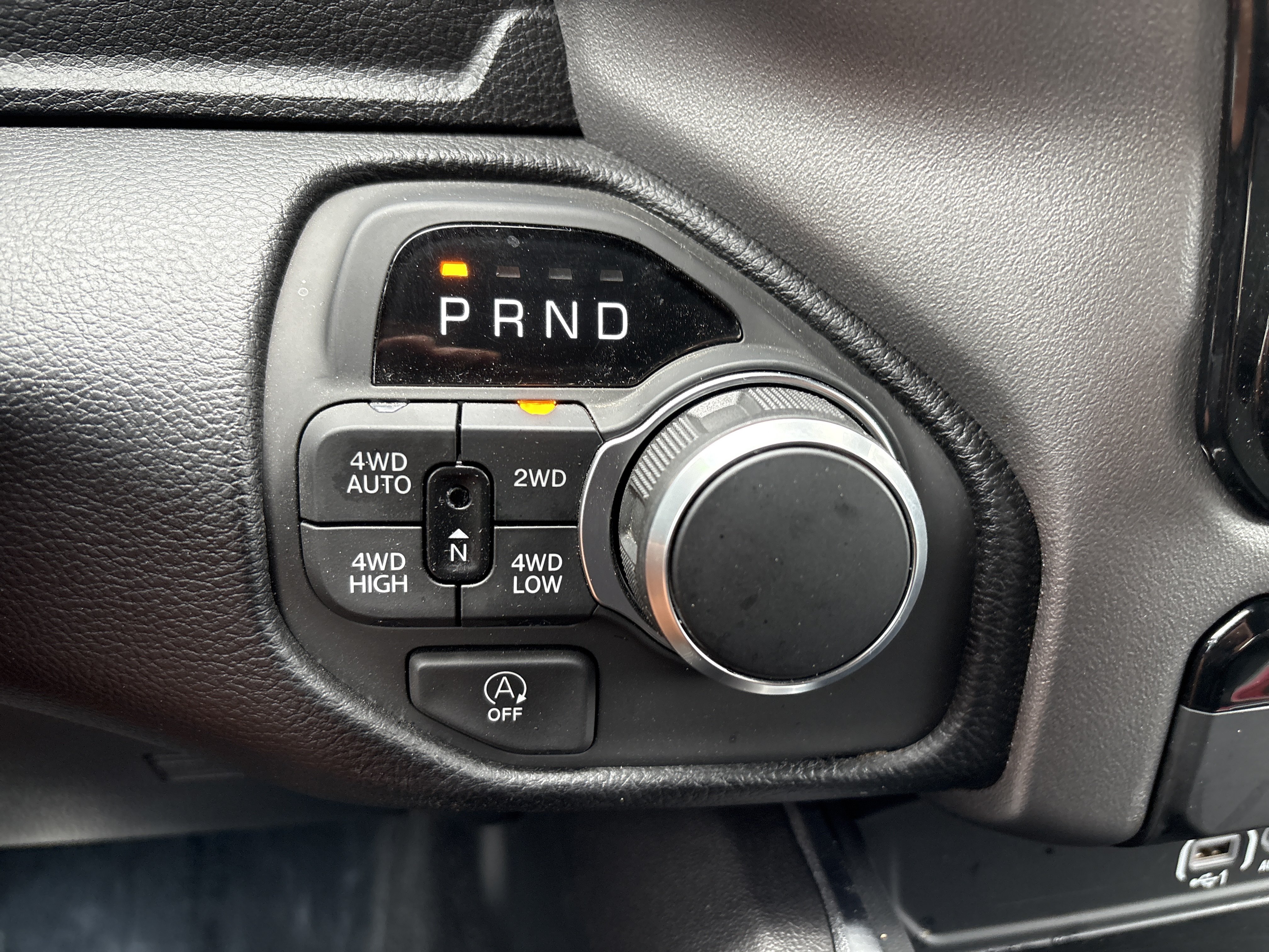 Certified 2025 RAM 1500 Big Horn w/ Night Edition AWD/4WD image 31
