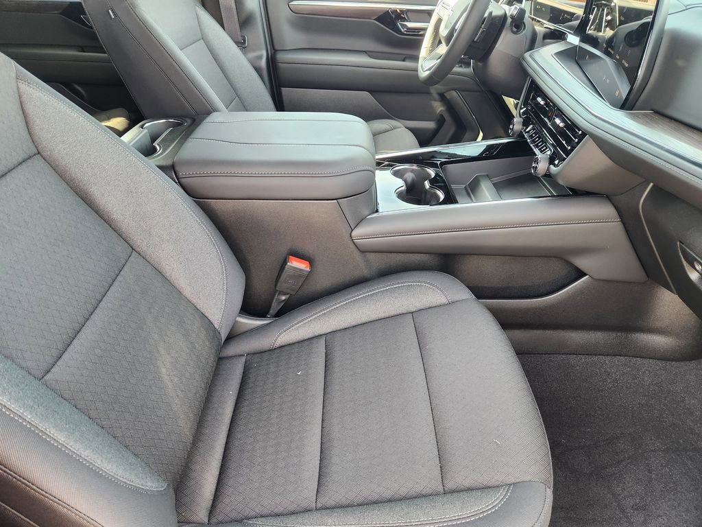 New 2026 Chevrolet Tahoe LS image 14