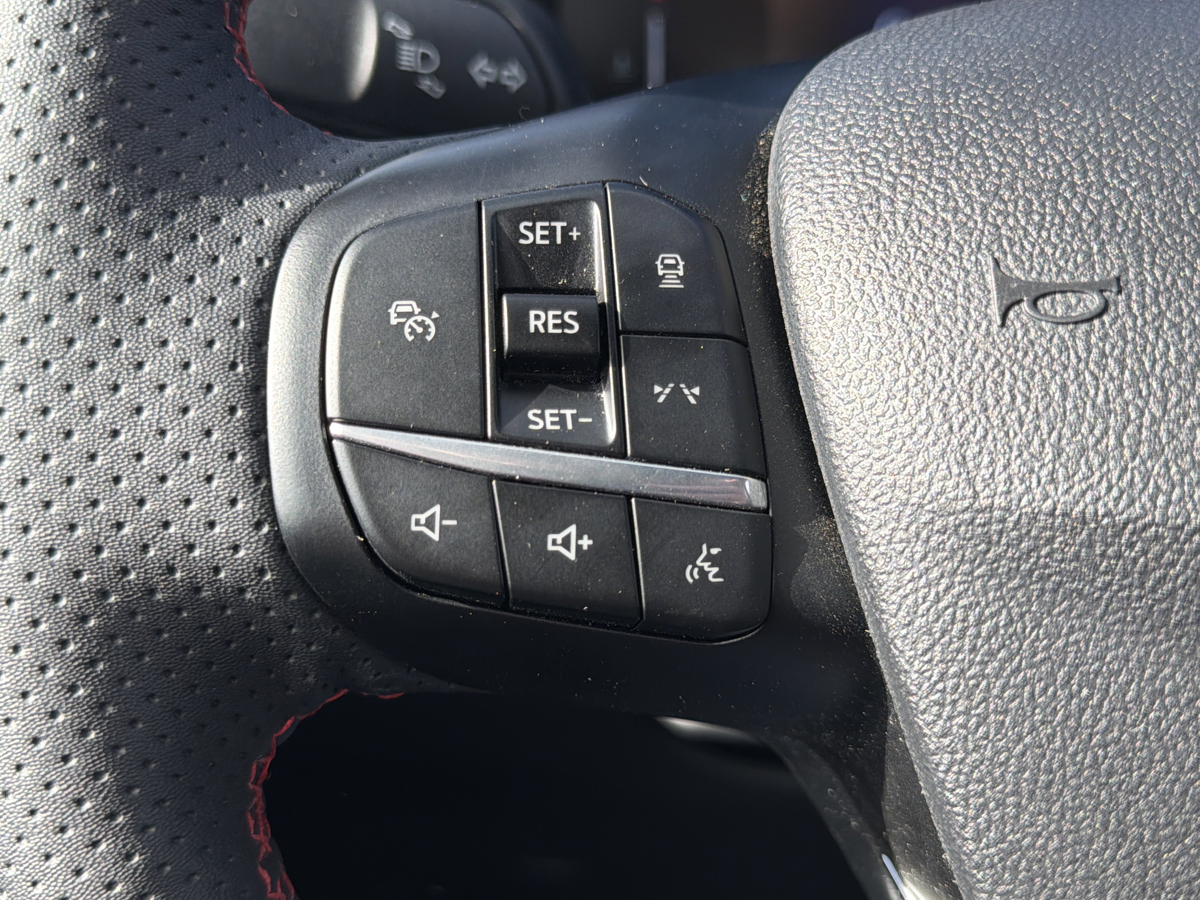 Certified 2023 Ford Escape ST-Line w/ Tech Pack #1 image 18