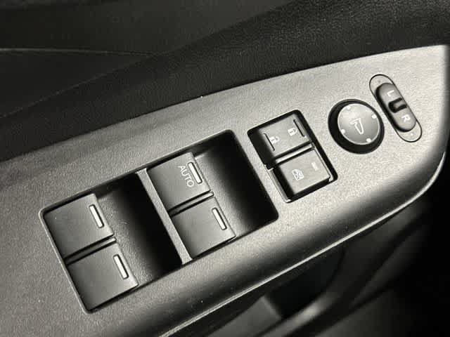 Used 2015 Honda CR-V LX image 20