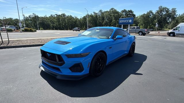 Used 2025 Ford Mustang GT RWD image 1