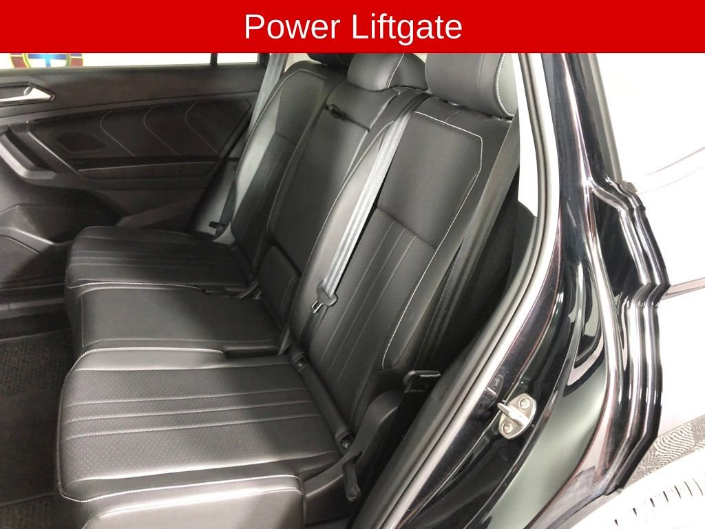 Used 2023 Volkswagen Tiguan SE AWD/4WD image 12
