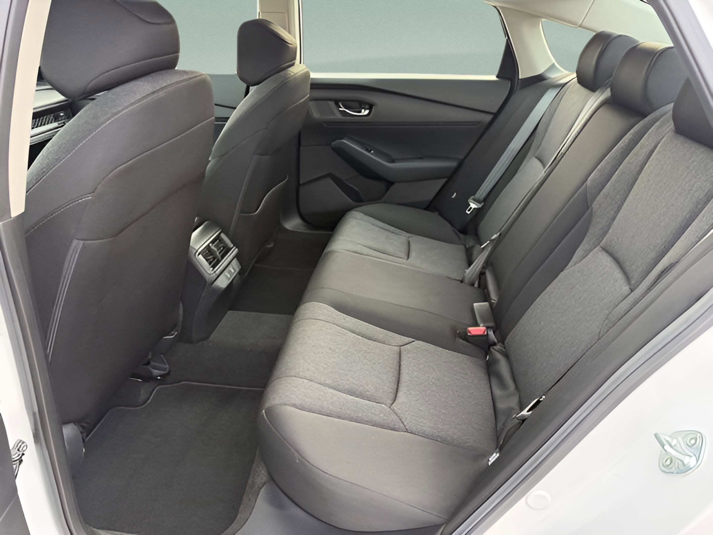 Certified 2025 Honda Accord SE image 13