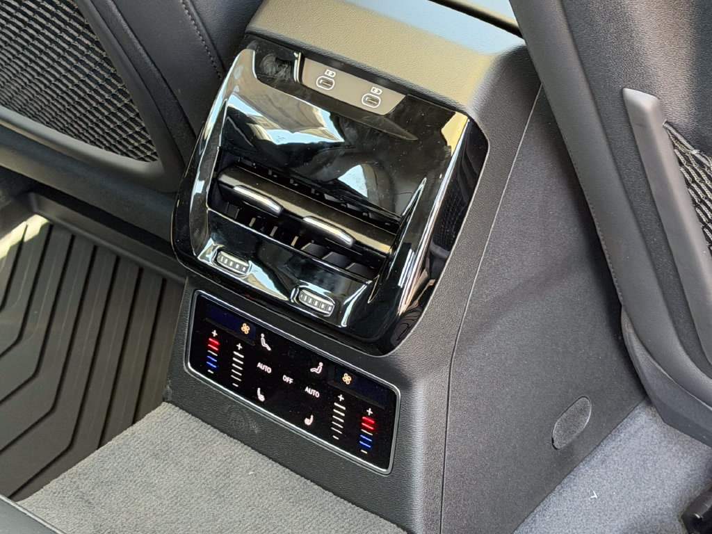 New 2026 Audi A6 Premium Plus AWD/4WD image 12