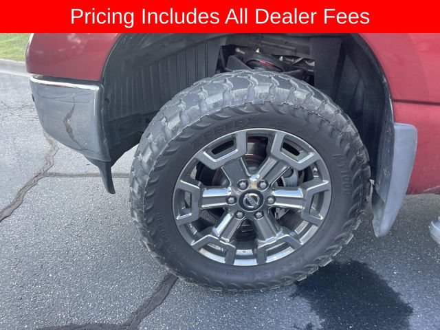 Used 2018 Nissan Titan SV w/ SV Convenience Package AWD/4WD image 2