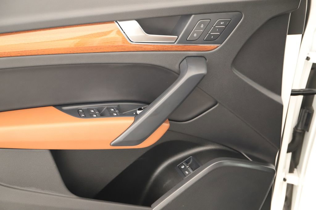 Certified 2022 Audi Q5 e Premium w/ Convenience Package image 21