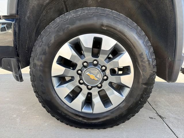 Used 2023 Chevrolet Silverado 2500 Custom w/ Custom Value Package image 12