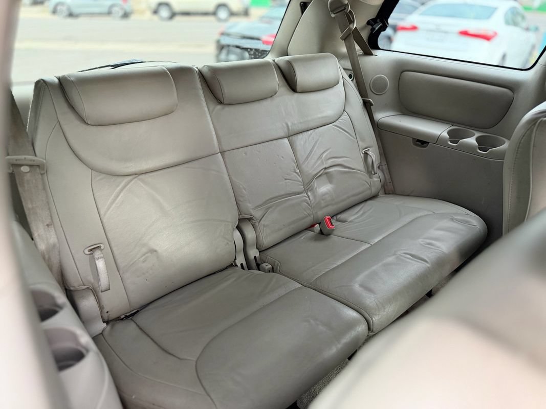 Used 2007 Toyota Sienna XLE Limited FWD image 7