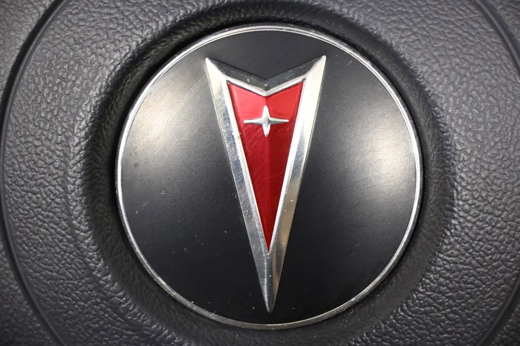 Used 2007 Pontiac Solstice Convertible w/ Premium Package RWD image 35
