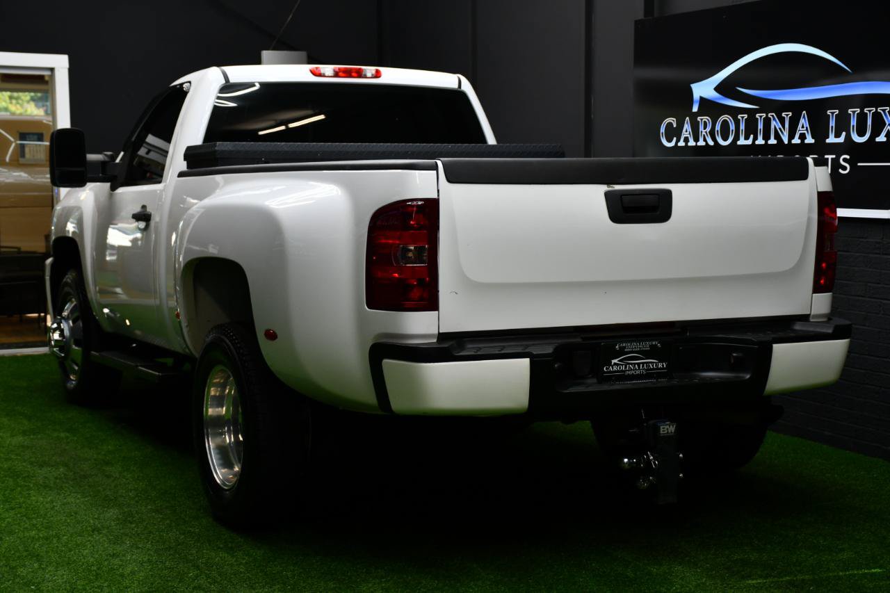 Used 2013 Chevrolet Silverado 3500 W/T RWD image 2