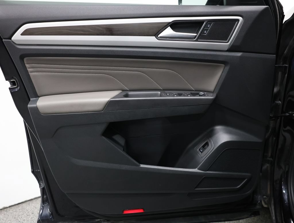 Certified 2023 Volkswagen Atlas SE w/ Panoramic Sunroof Package AWD/4WD image 12