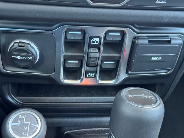 New 2026 Jeep Gladiator Sport AWD/4WD image 36