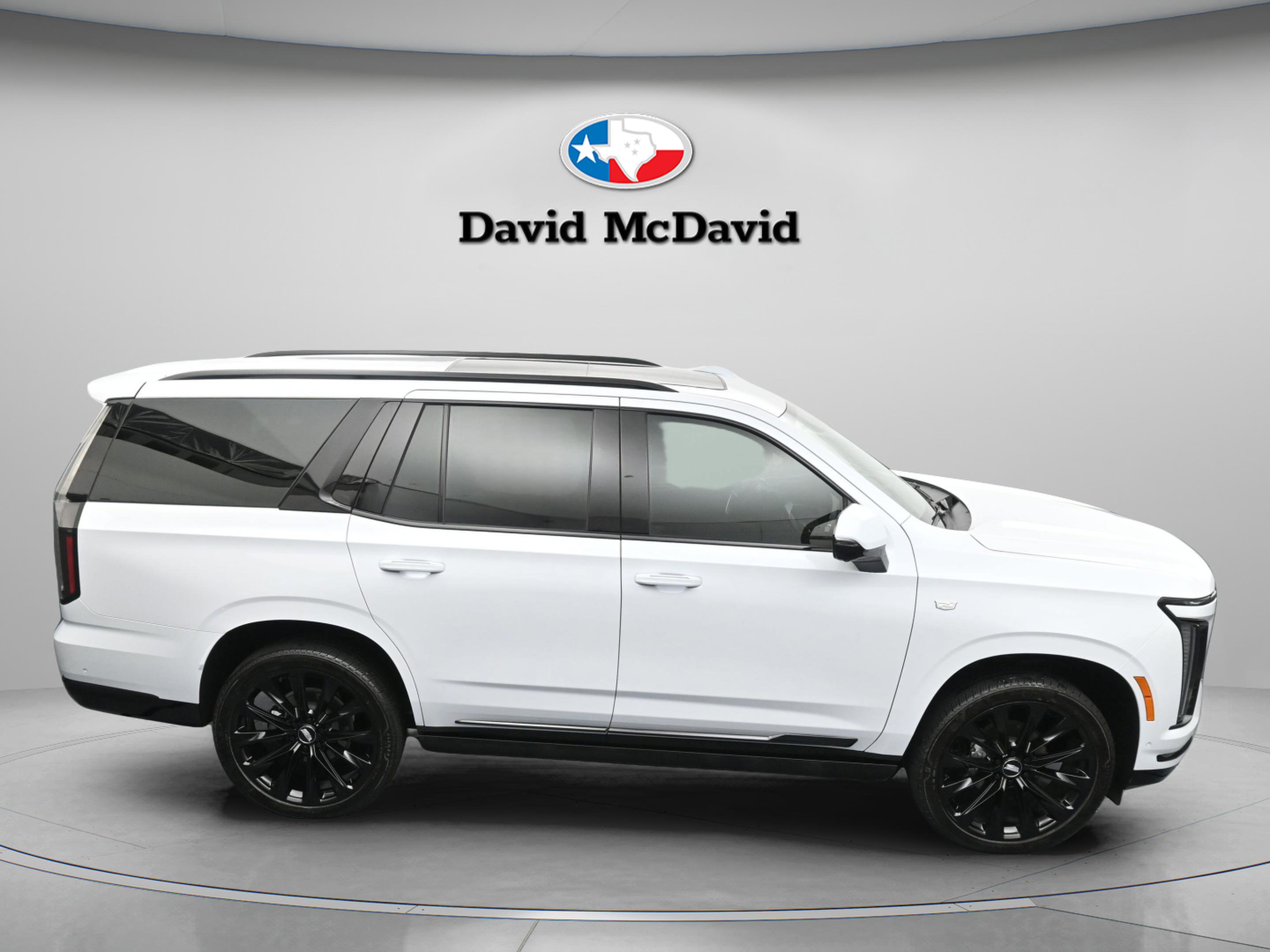 Used 2026 Cadillac Escalade Platinum Sport w/ LPO, ONYX Package image 43