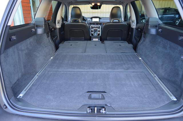 Used 2016 Volvo XC70 T5 Premier w/ Proximity Package image 39