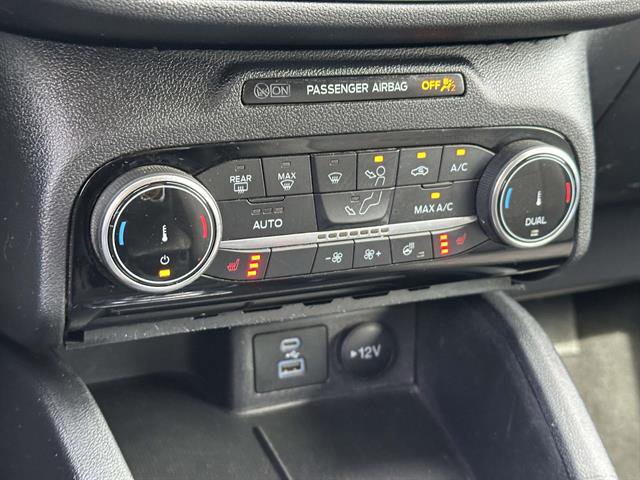 Used 2022 Ford Escape SE w/ Cold Weather Package FWD image 19