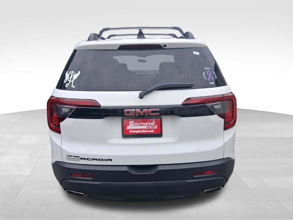 Used 2022 GMC Acadia SLE w/ Driver Convenience Package FWD image 7