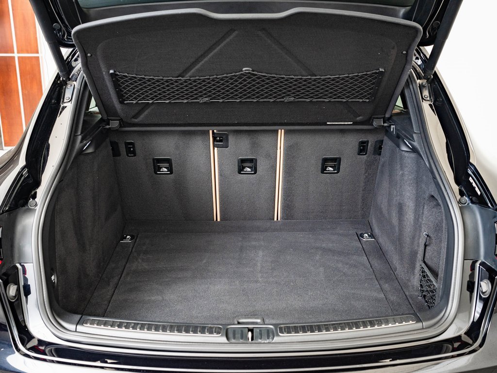 Used 2018 Porsche Macan image 18