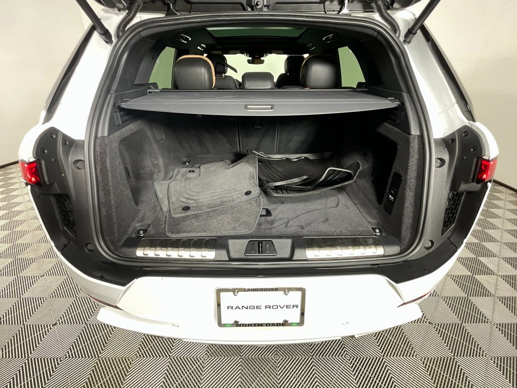 Certified 2024 Land Rover Range Rover Sport Dynamic SE image 27
