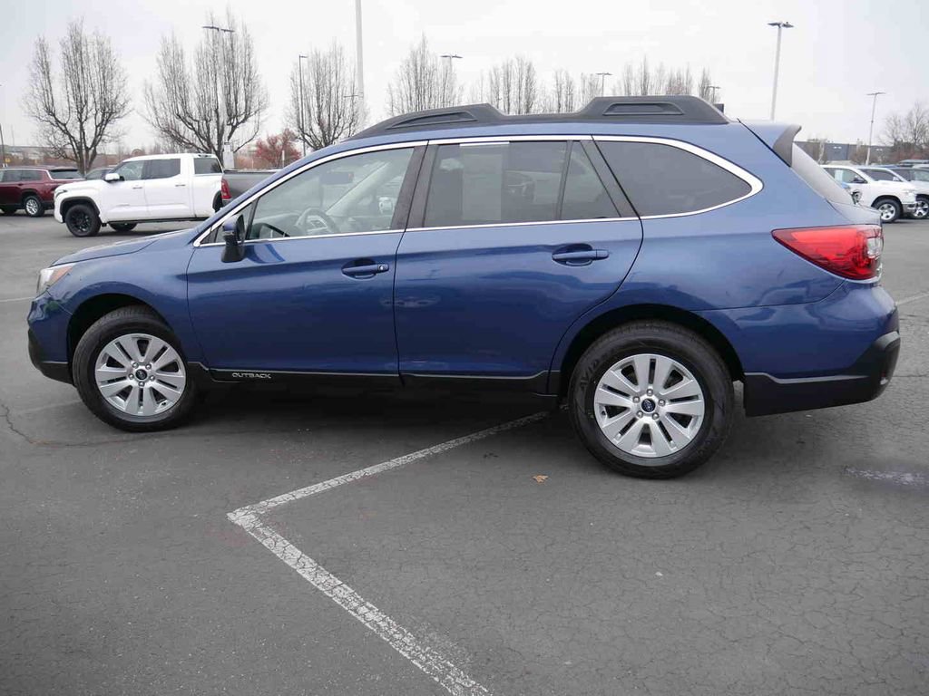 Used 2019 Subaru Outback 2.5i Premium image 18