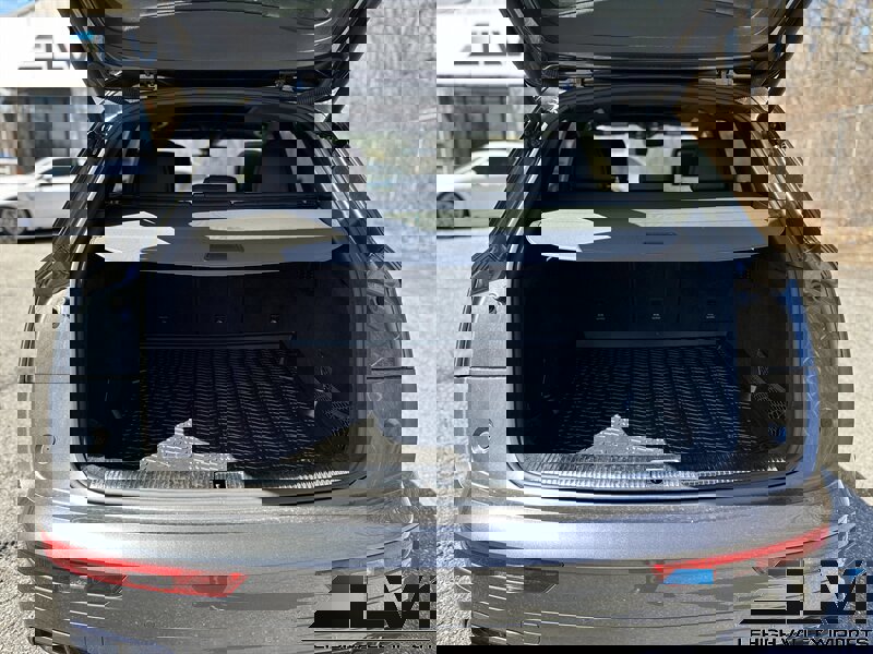 Used 2020 Audi SQ5 Prestige image 26