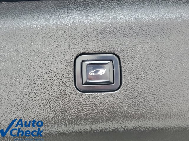 Certified 2022 Buick Enclave Essence w/ Experience Buick Package FWD image 10