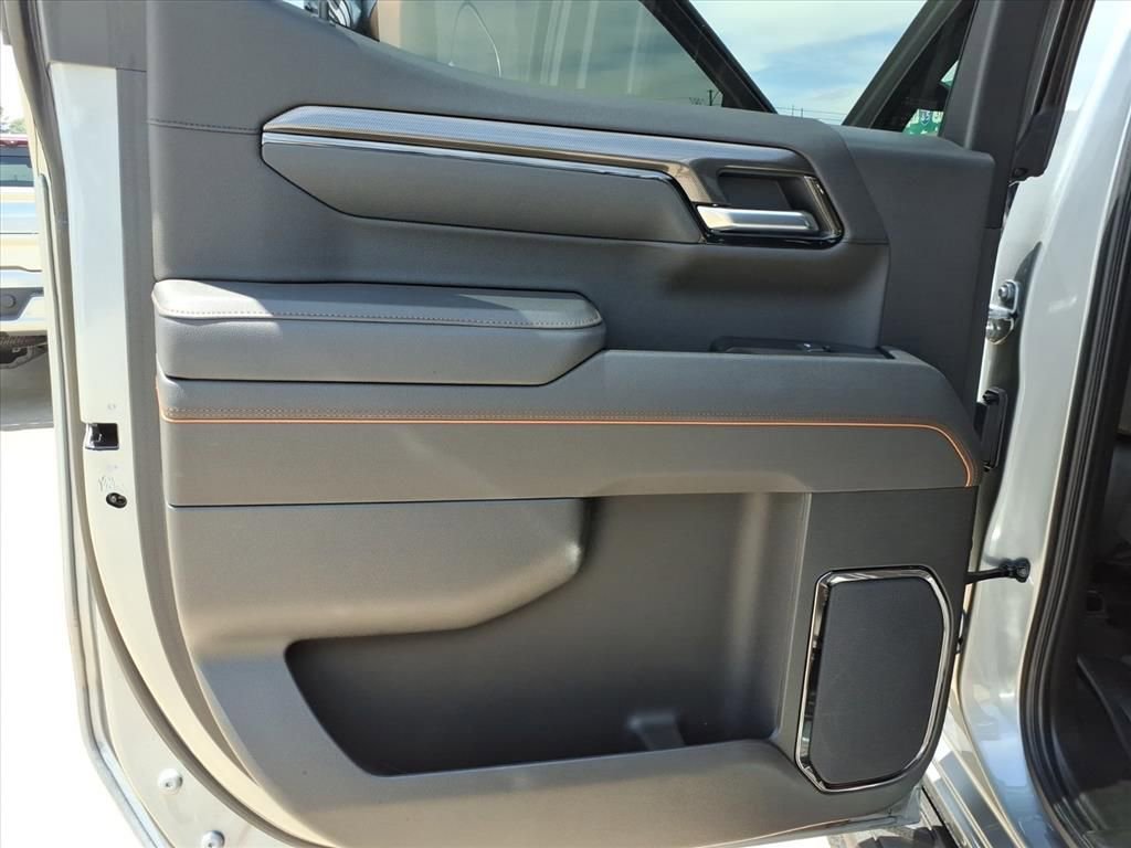 Used 2025 GMC Sierra 1500 AT4 w/ AT4 Premium Package AWD/4WD image 23
