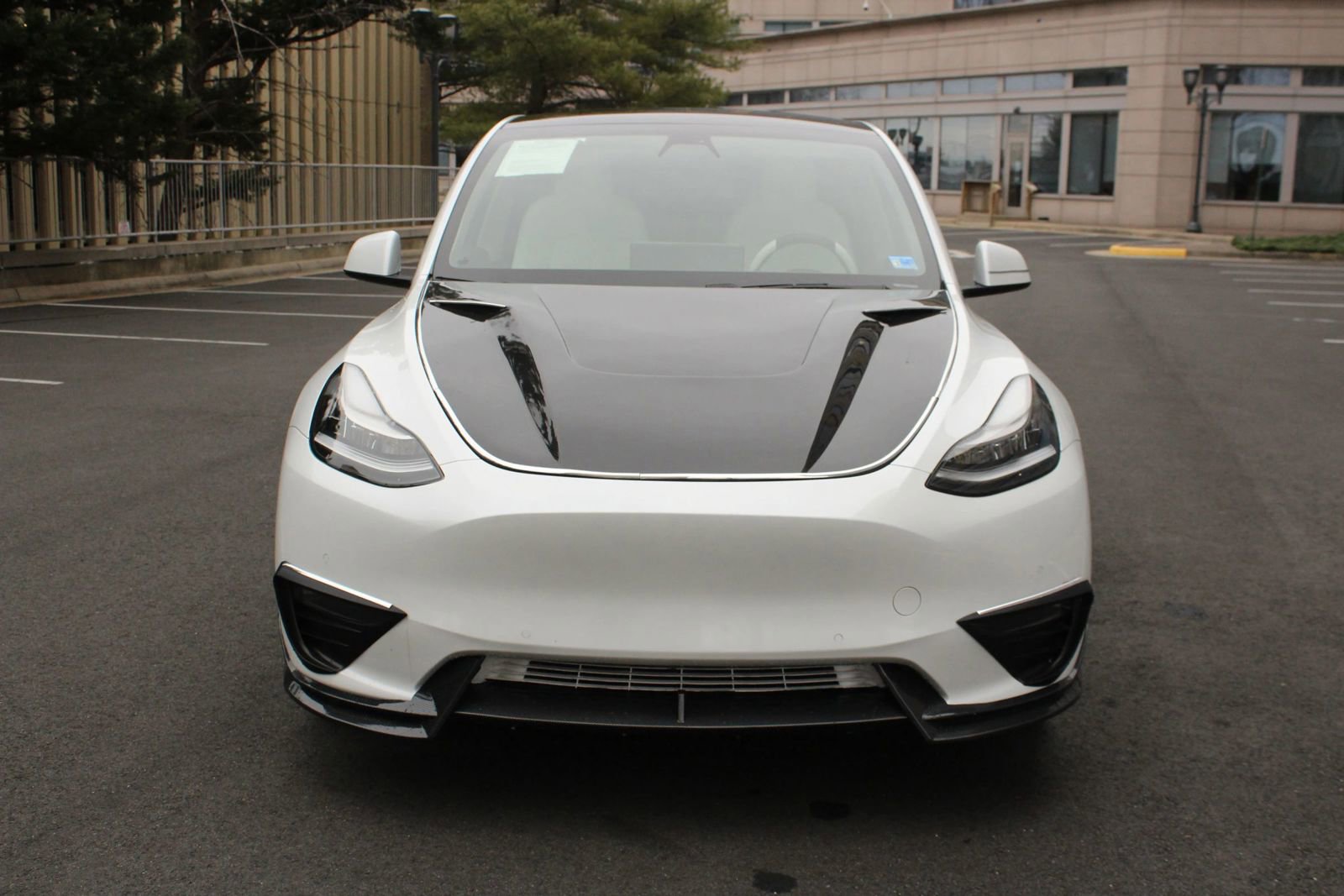 Used 2021 Tesla Model Y Long Range AWD/4WD image 3