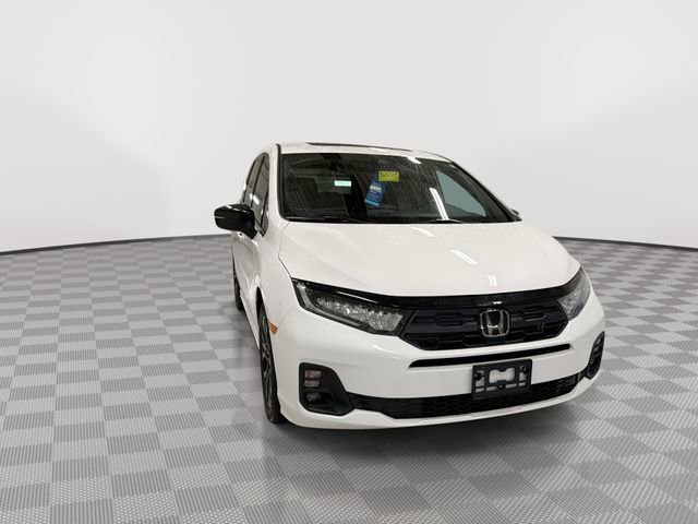 Used 2025 Honda Odyssey Sport-L image 2