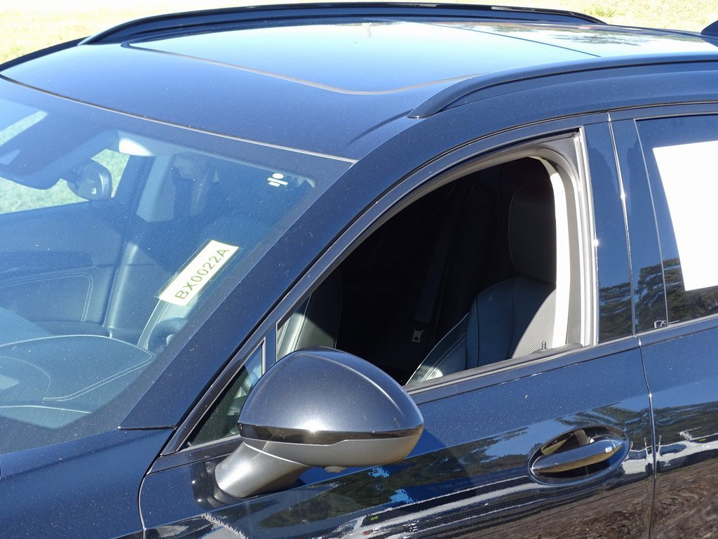 Used 2021 Buick Envision Essence w/ Technology Package I image 29