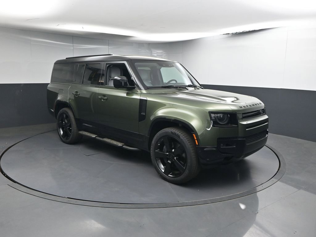 New 2026 Land Rover Defender 130 X-Dynamic SE AWD/4WD image 25