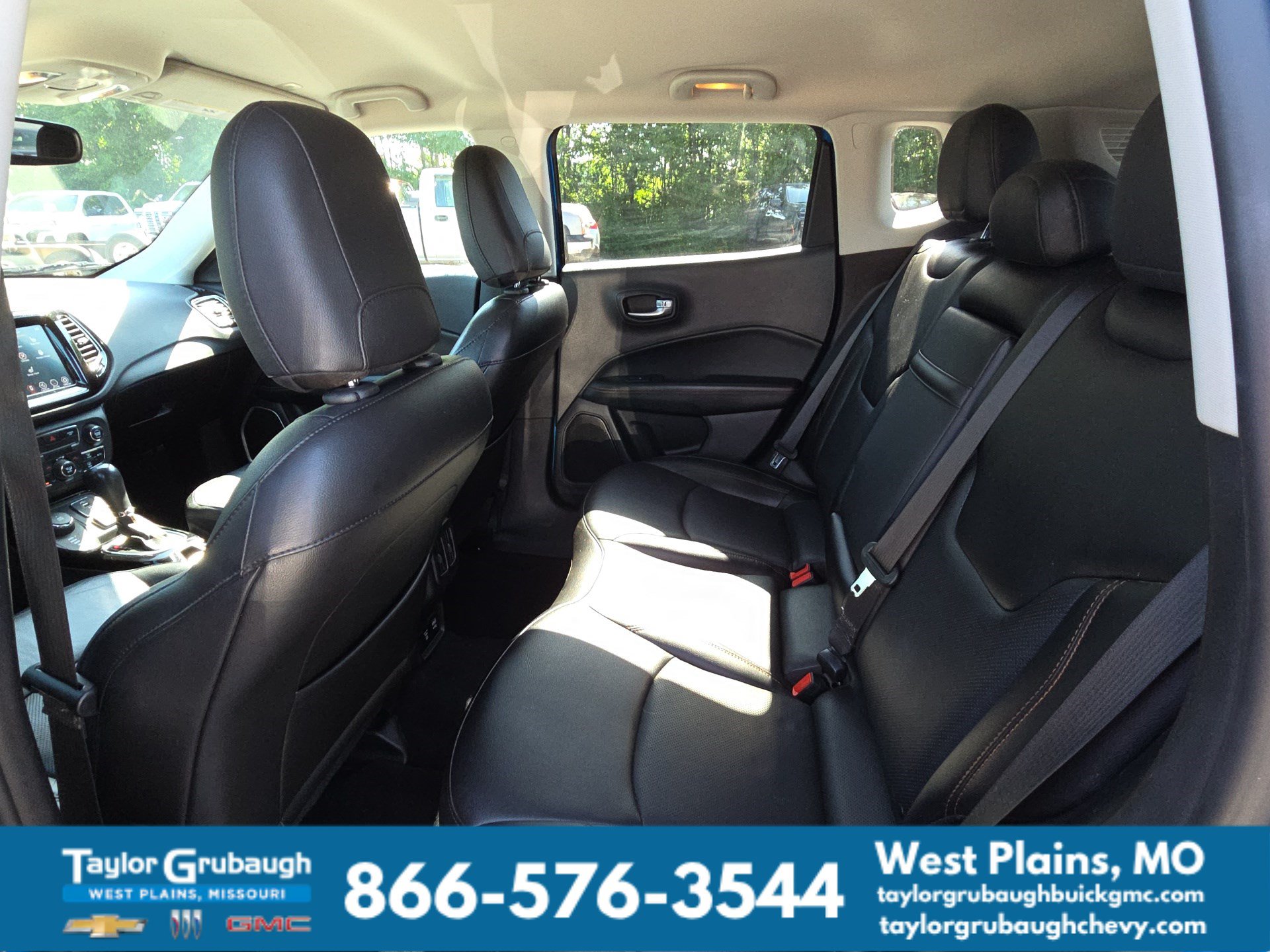 Used 2019 Jeep Compass Limited AWD/4WD image 28