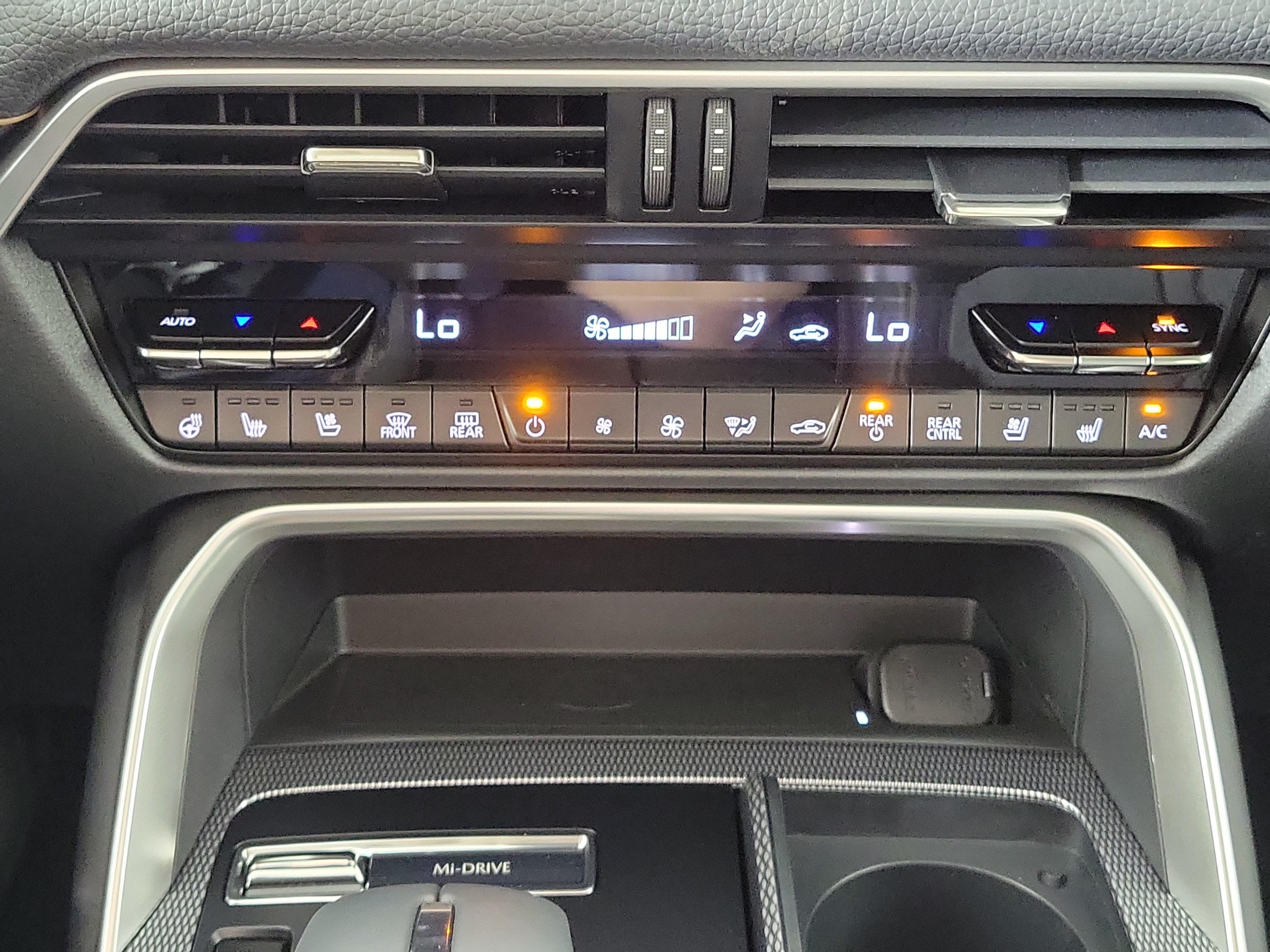 New 2026 MAZDA CX-90 Plug-In Hybrid w/ Preferred AWD/4WD image 23
