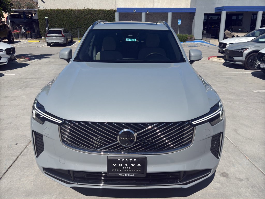New 2026 Volvo XC90 B6 Plus w/ Protection Package image 2