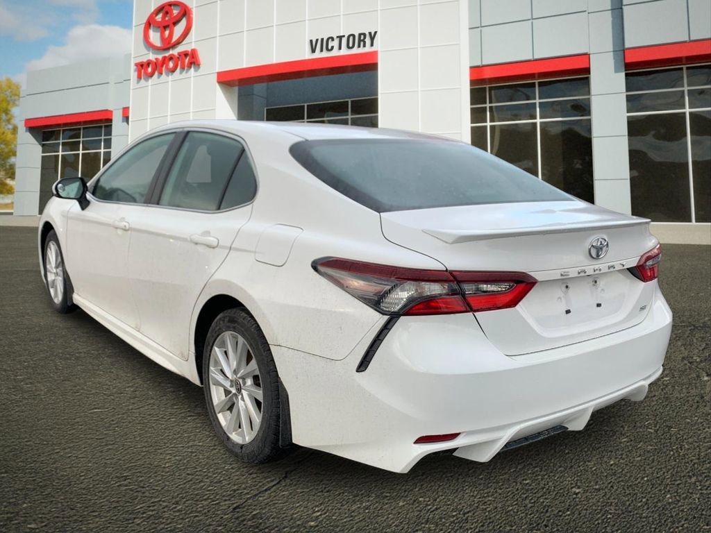 Used 2023 Toyota Camry SE FWD image 4