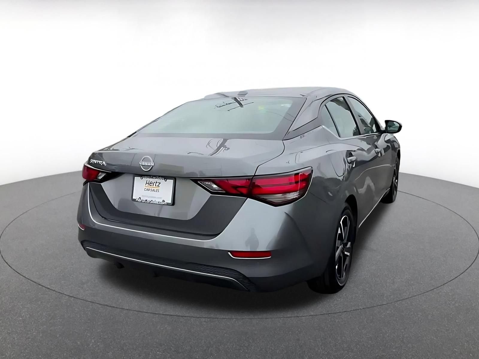 Used 2025 Nissan Sentra SV FWD image 15