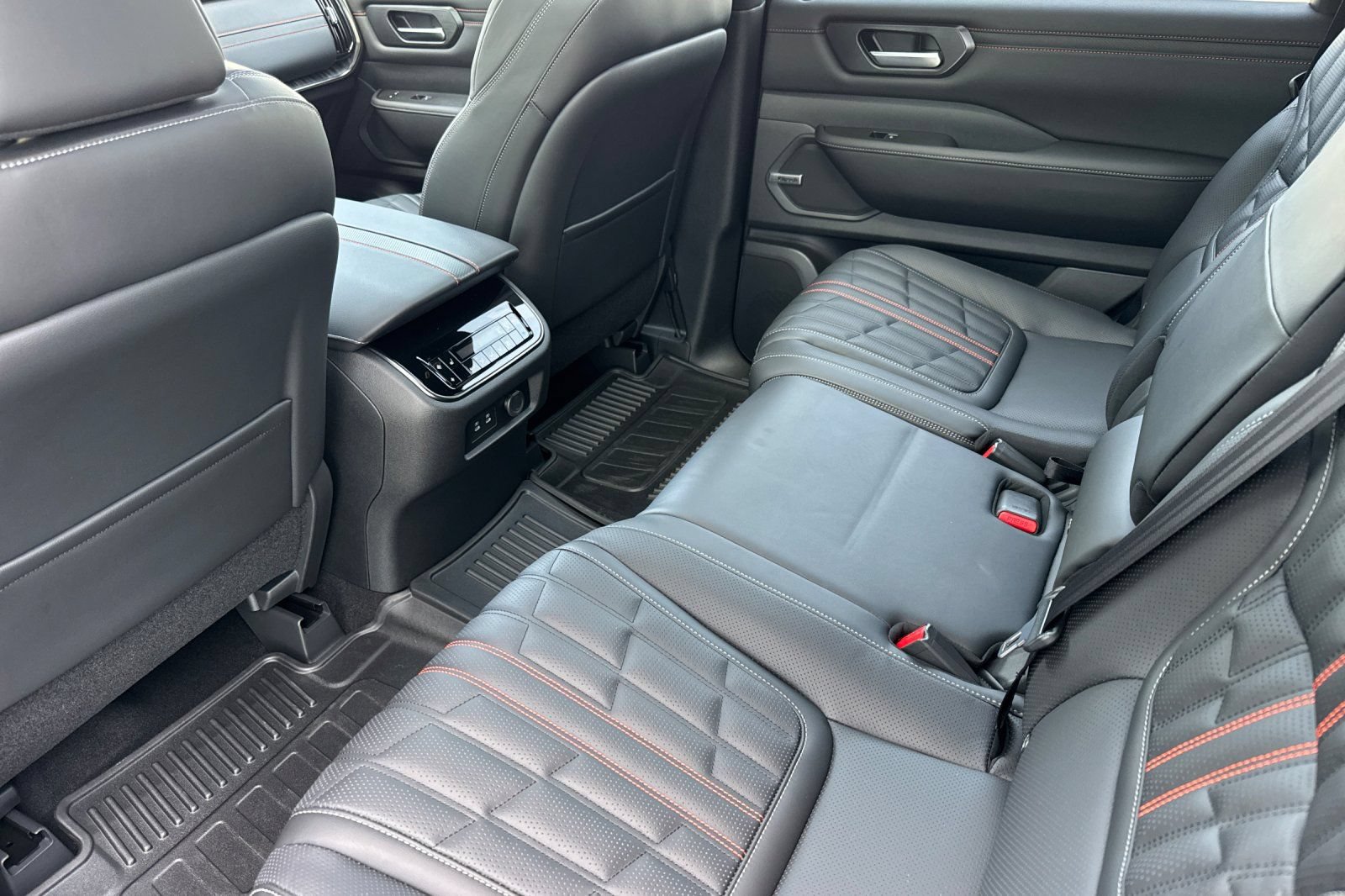 New 2026 Nissan Armada PRO-4X AWD/4WD image 14