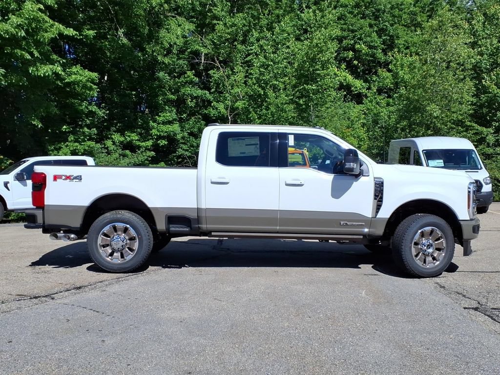New 2026 Ford F350 4x4 Crew Cab Super Duty image 4