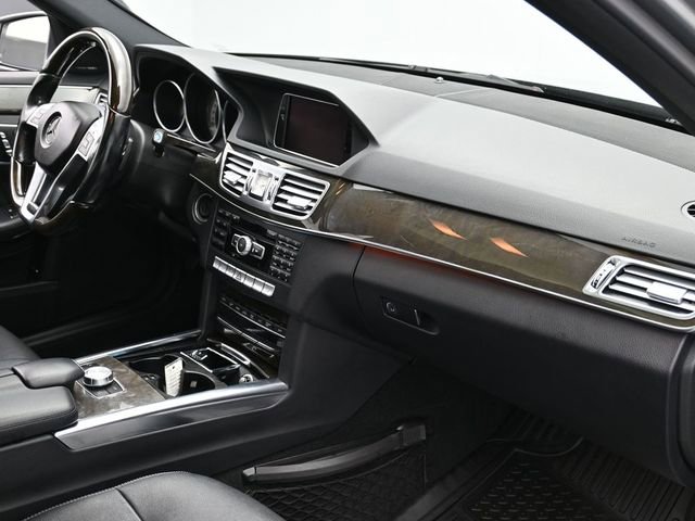 Used 2014 Mercedes-Benz E 350 4MATIC Sedan image 28