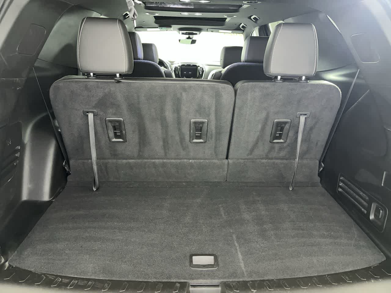 Used 2023 Chevrolet Traverse LT w/ LT Premium Package FWD image 30