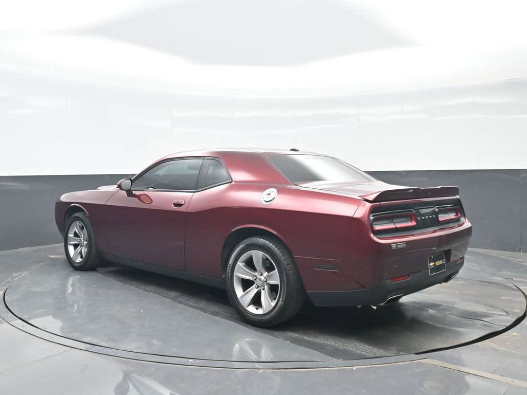 Used 2020 Dodge Challenger SXT image 4