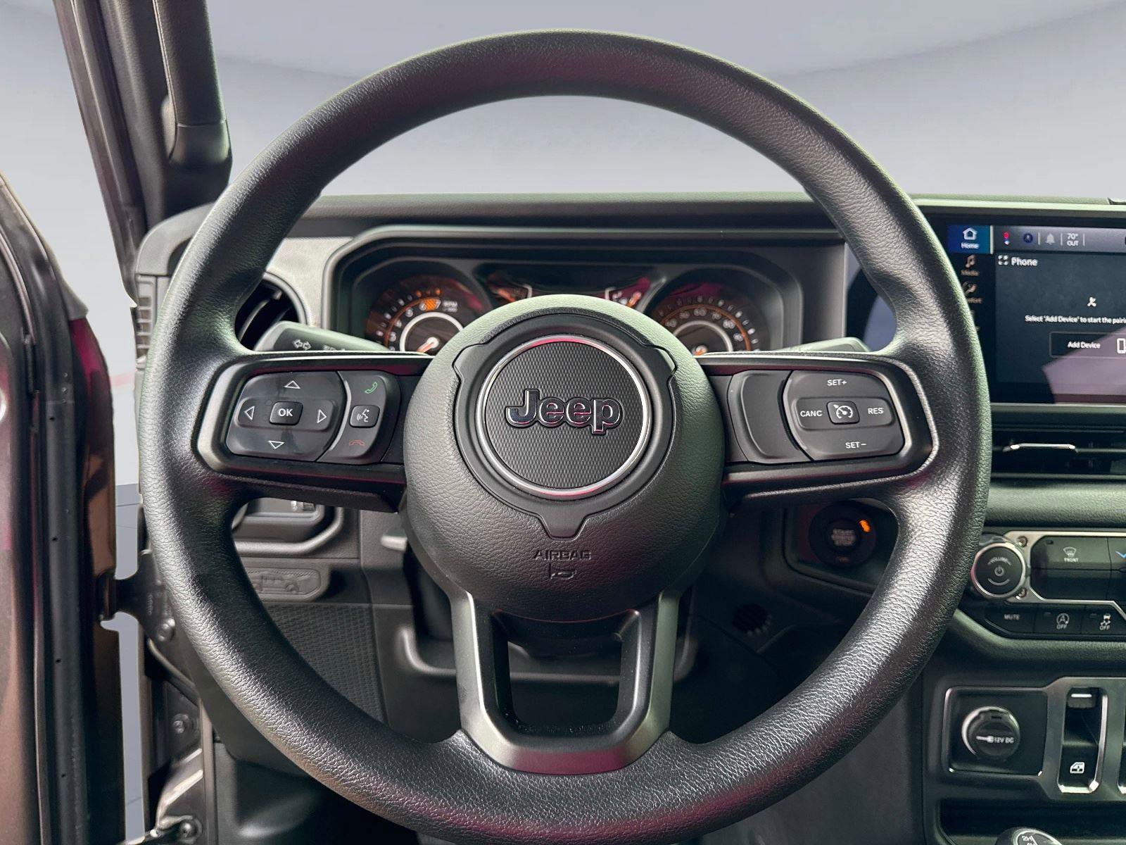 Used 2025 Jeep Wrangler Sport image 21