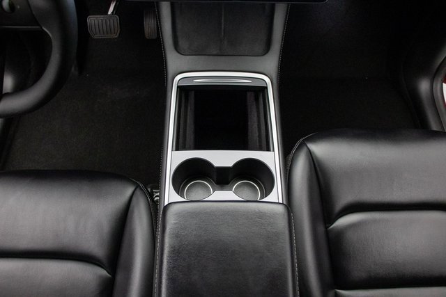 Used 2021 Tesla Model Y Long Range image 24