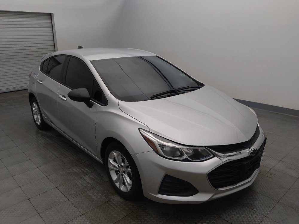 Used 2019 Chevrolet Cruze LS w/ LS Convenience Package FWD image 13