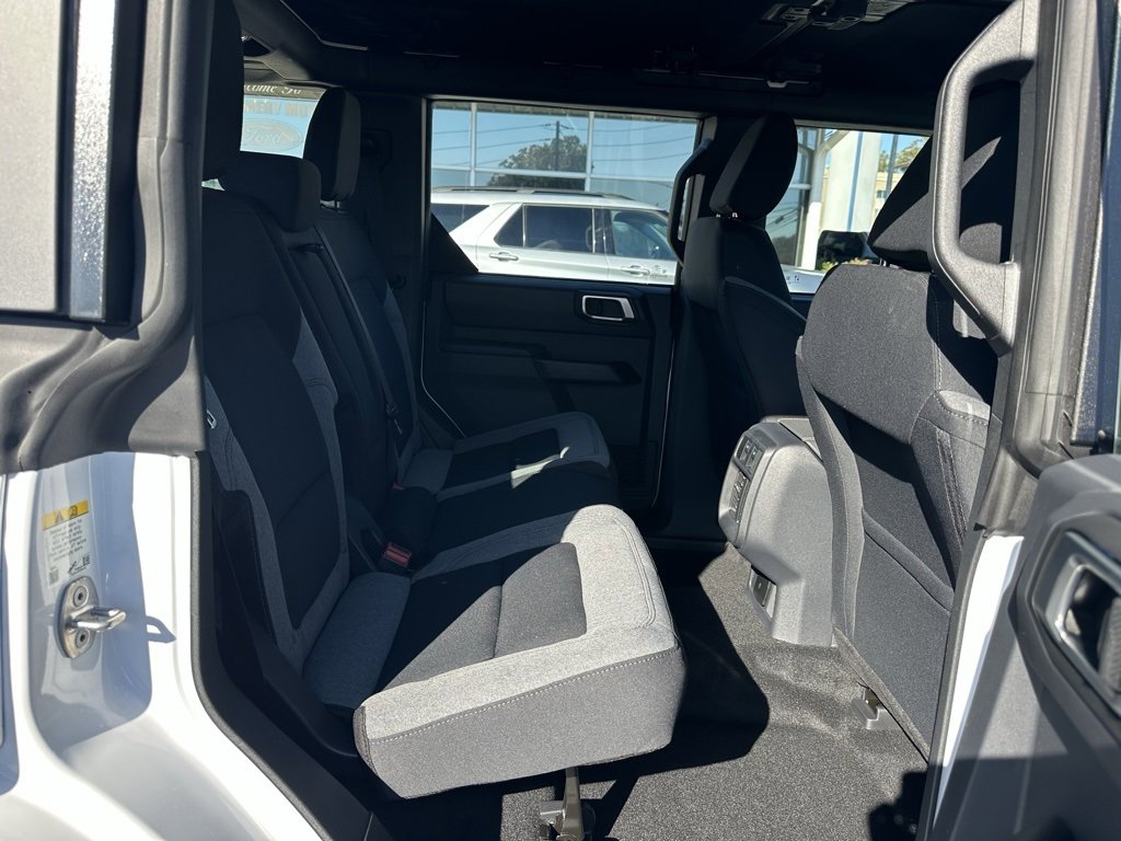New 2025 Ford Bronco 4-Door image 18