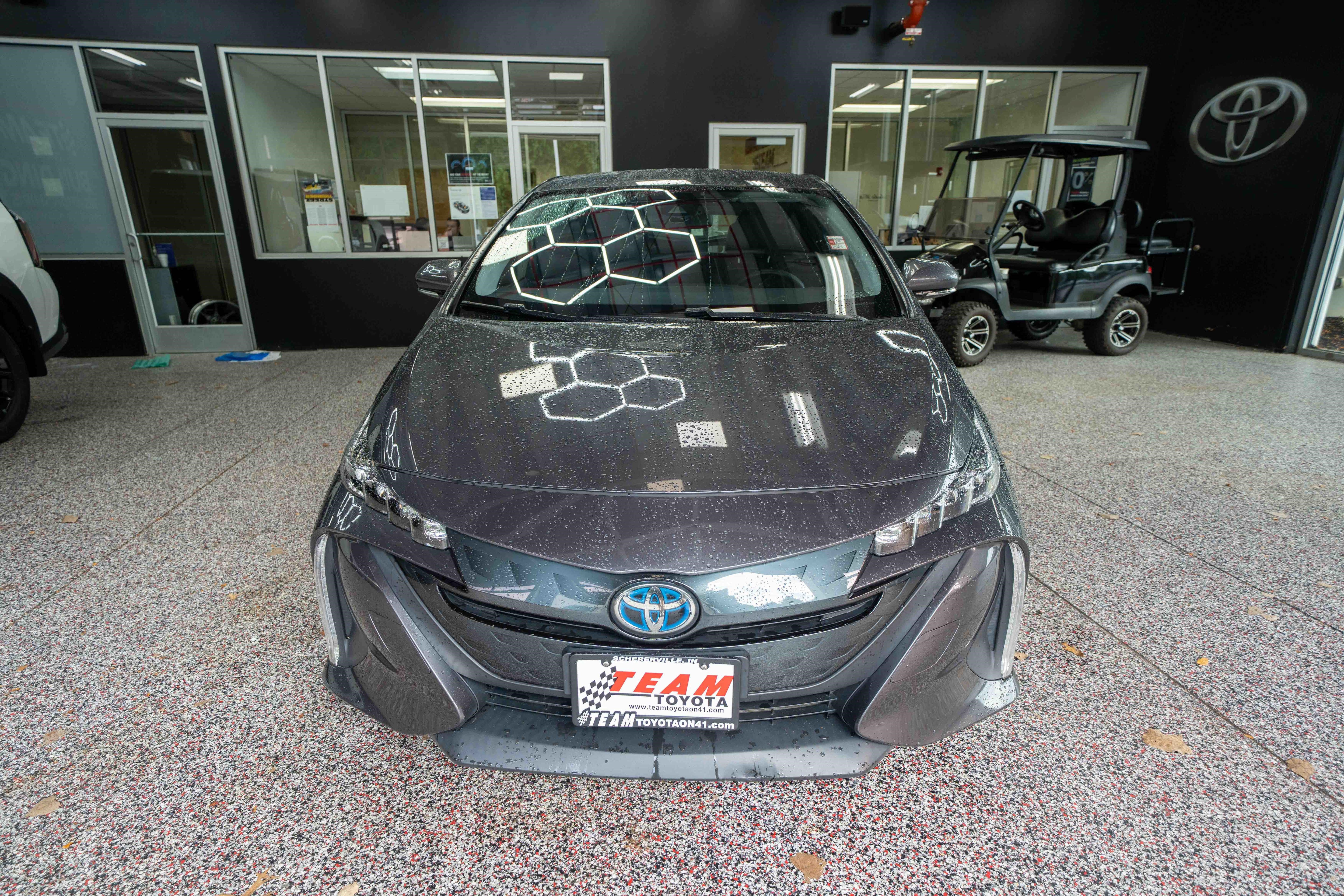 Used 2020 Toyota Prius Prime XLE FWD image 6